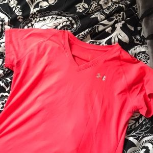 🍁 Under Armour Neon Pink Tee
